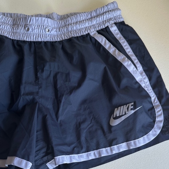 Nike Athletic Shorts Lightweight Performance - Picture 2 of 4